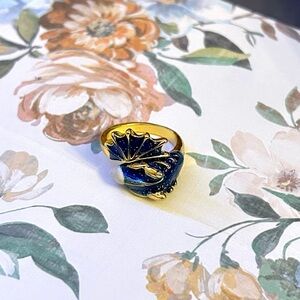 Elegant Gold and Blue Dragon Ring
